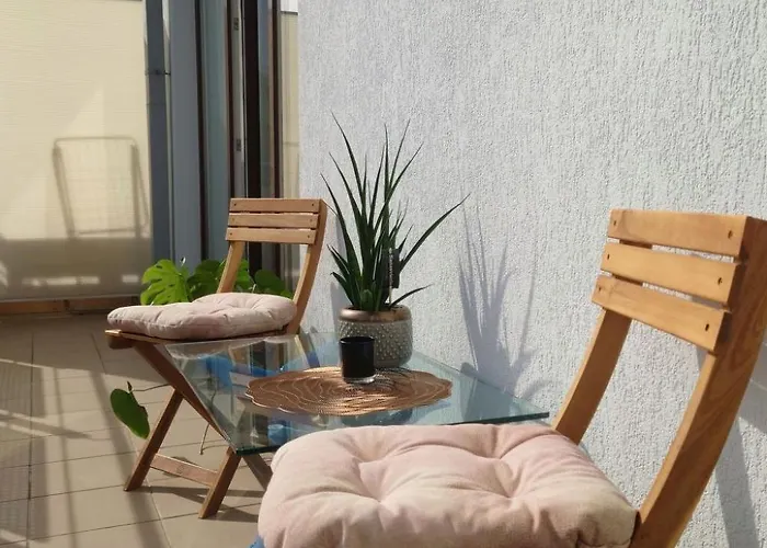 Helle In Mit Grossem Balkon By Interhome